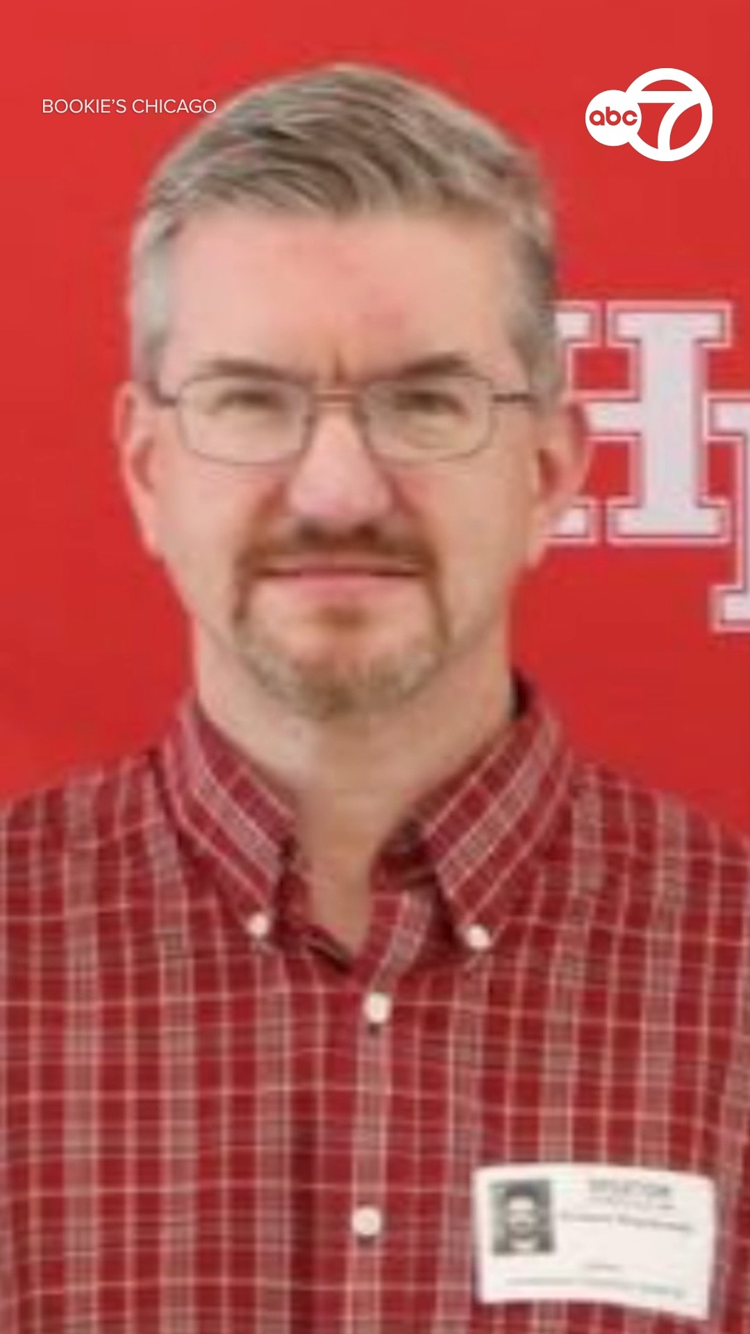 Beloved Chicago bookstore manager dies in south suburban crash
