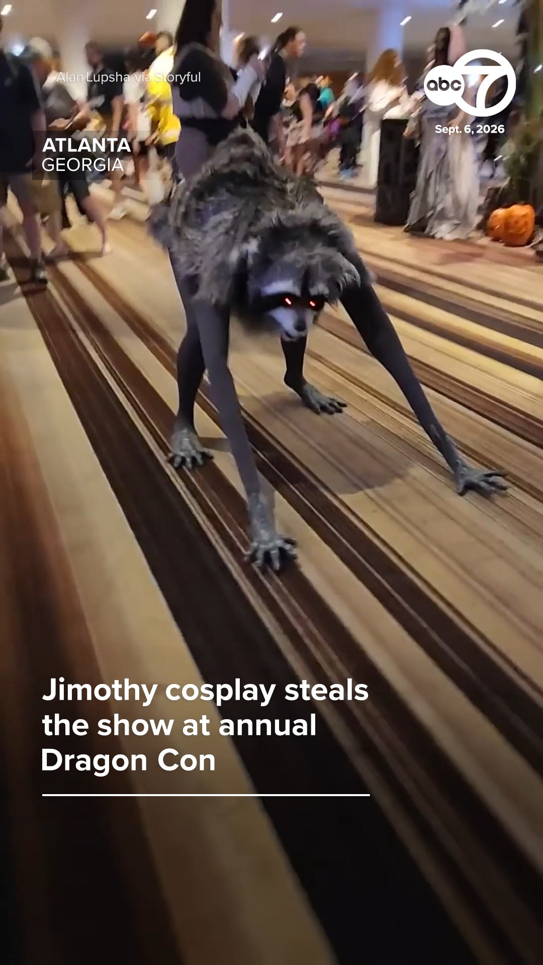 Jimothy cosplay steals show at annual Dragon Con