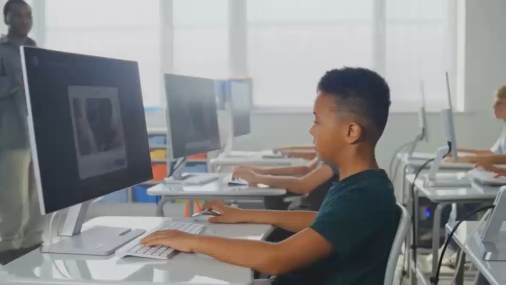 Technology top of mind as NYC students head back to school Thursday