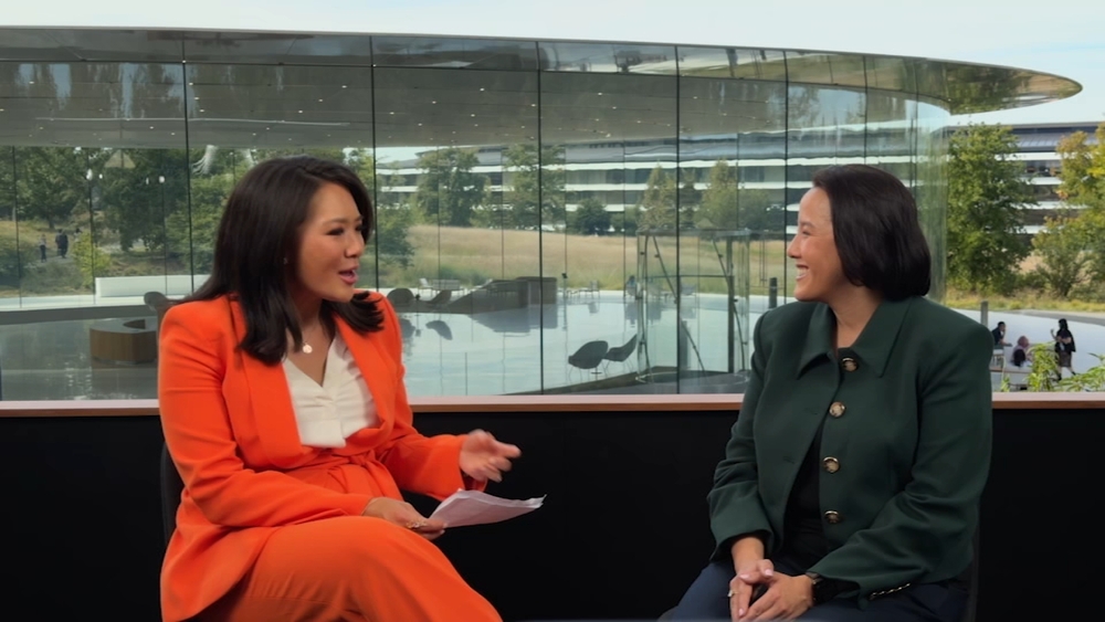 Apple executive talks new folding iPhone Duo with ABC7's Nancy Chen