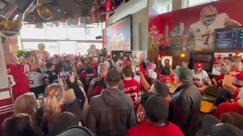 Thousands of 49er Faithful invade Melbourne