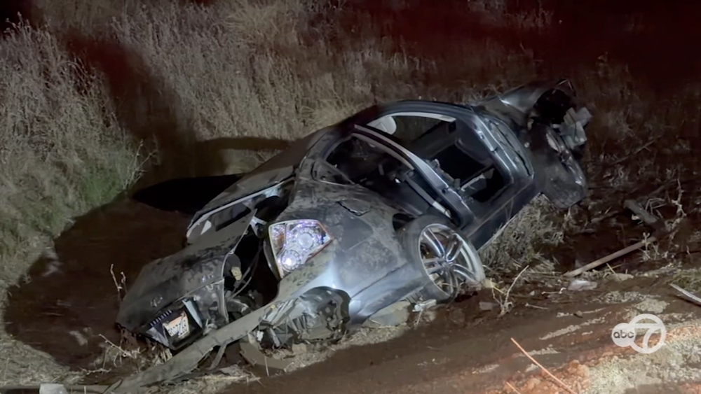 2 East Bay high school students killed in Antioch crash