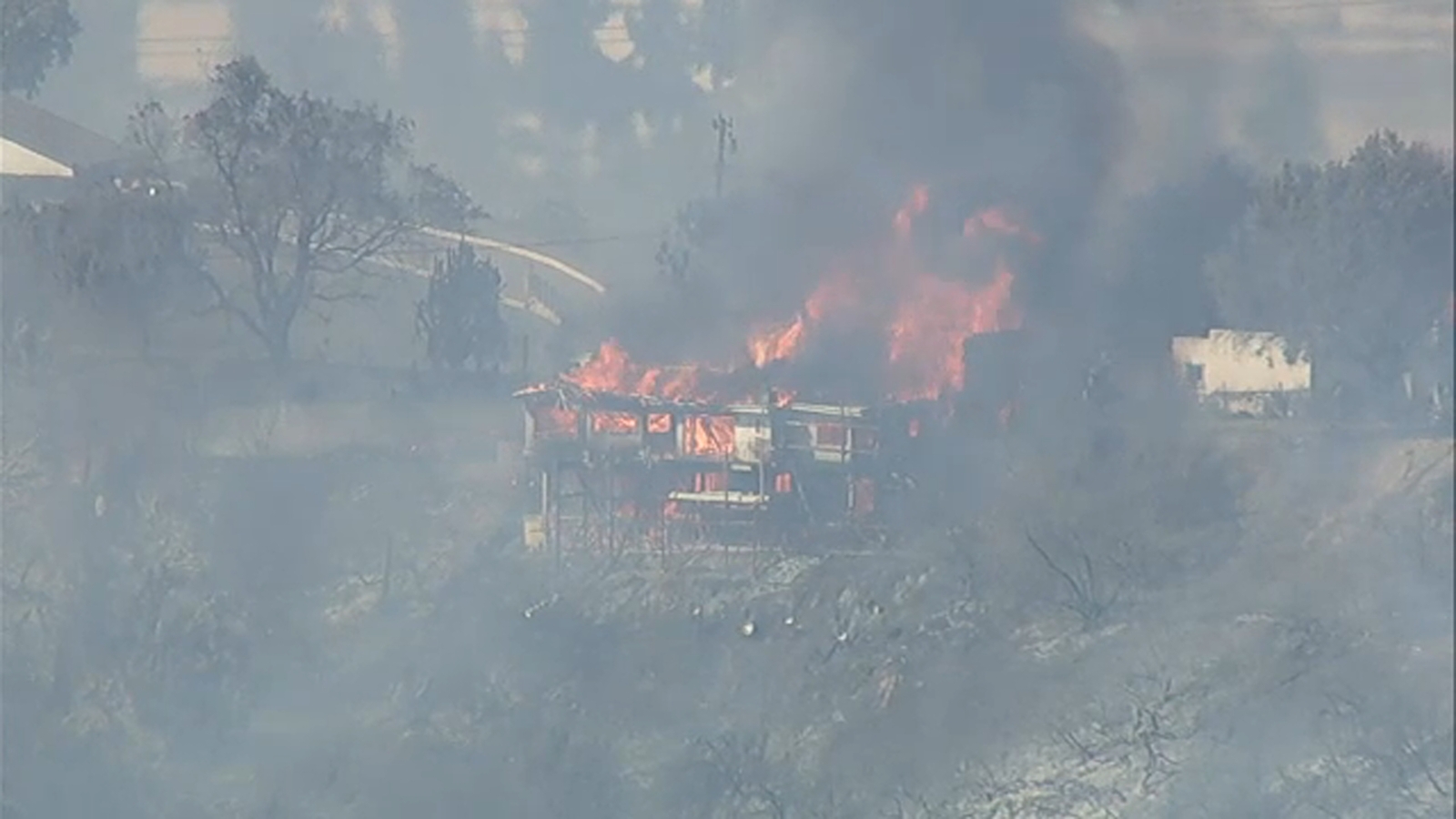 Palos Fire in La Habra Heights burns at least 3 structures