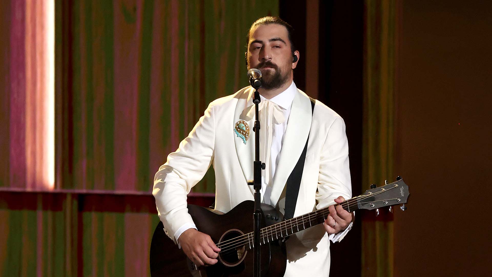 Noah Kahan performs on stage during the 78th Primetime Emmy Awards on September 14, 2026.