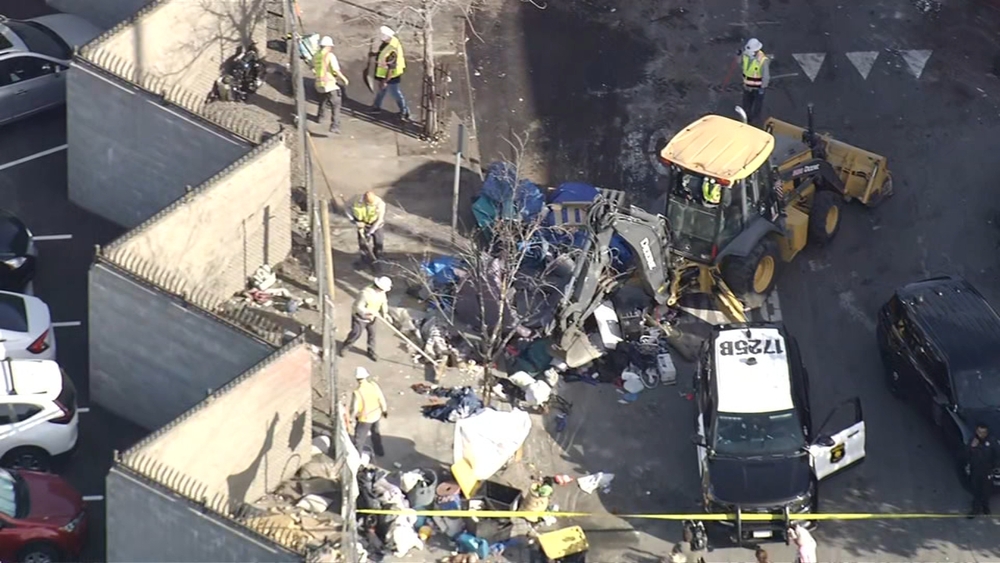 Crews clearing infamous Berkeley encampment after court order