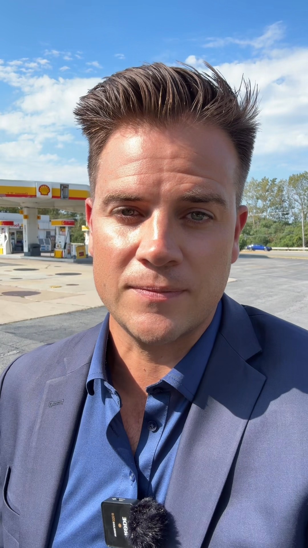 CCL holder shoots masked would-be robber at south suburban gas station