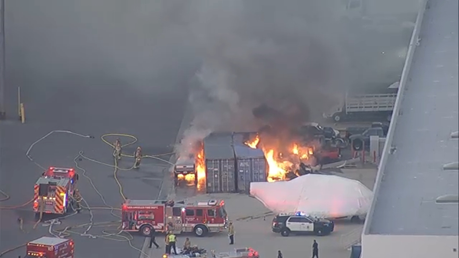 Los Angeles crash: Helicopter crashes near site of deadly Chatsworth bus collision Los Angeles crash: Helicopter crashes near site of deadly Chatsworth bus collision