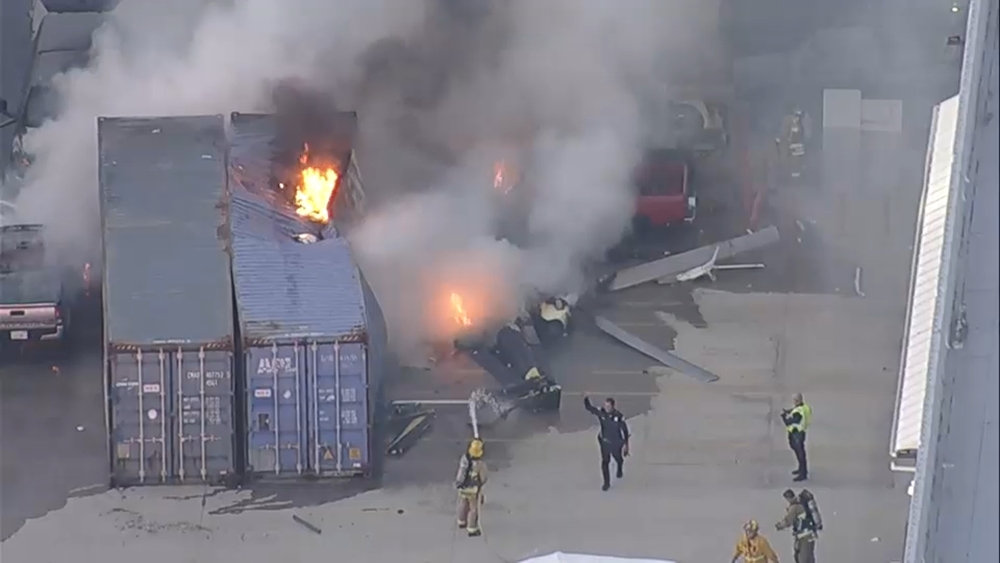 3 dead after news helicopter crashes near site of fatal Los Angeles bus collision