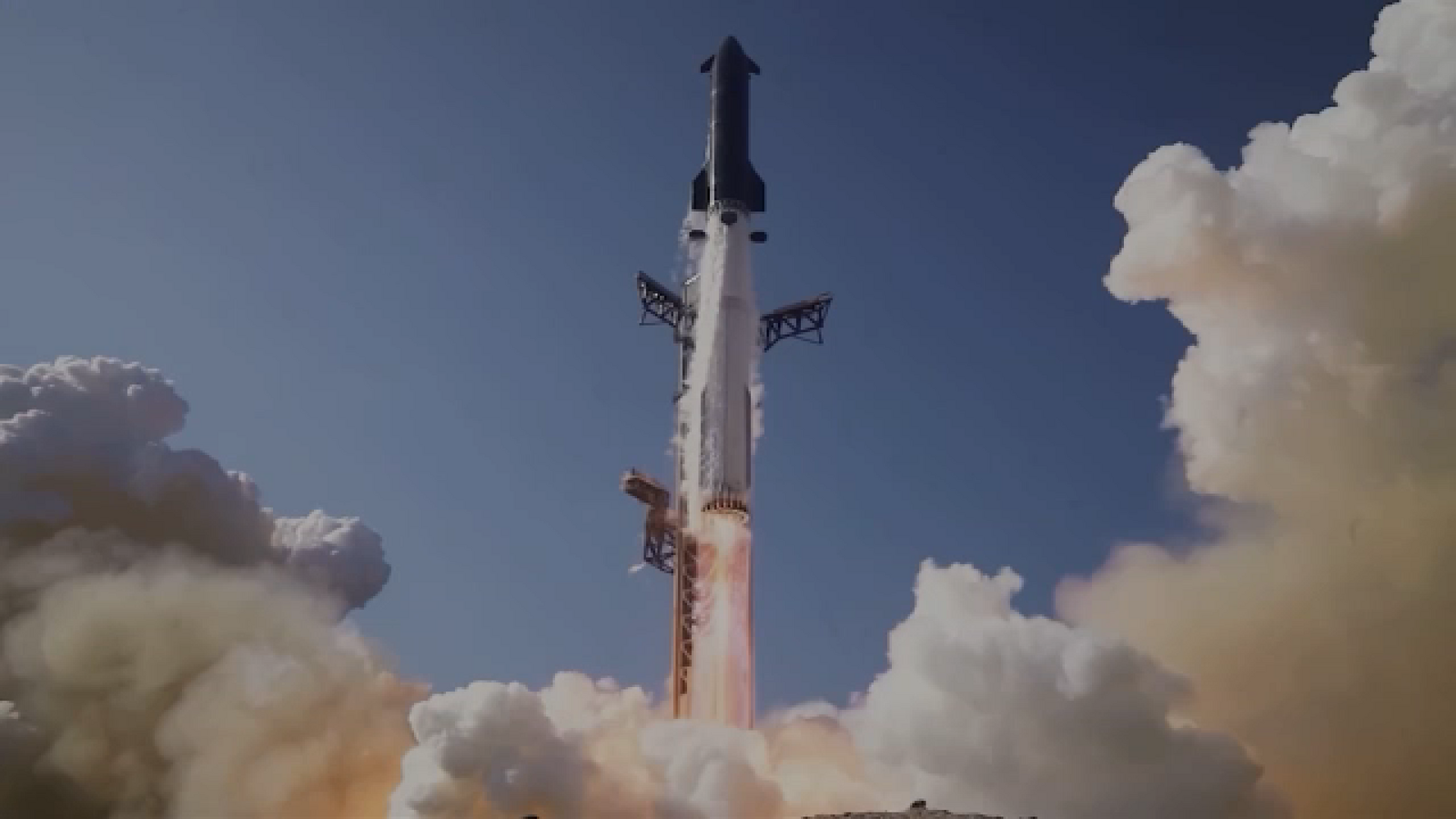 SpaceX Starship to attempt first orbital mission with 14th flight
      