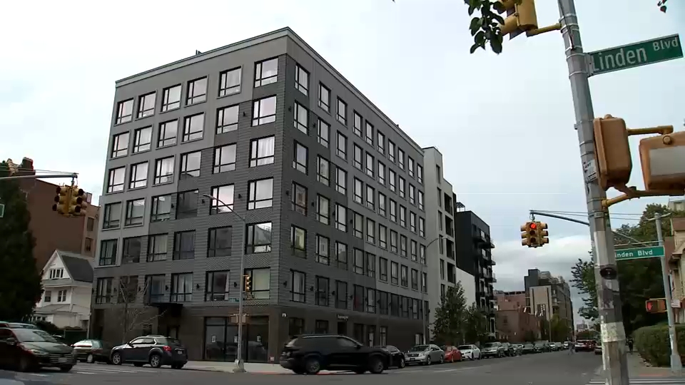 Person of interest in custody after deadly Brooklyn stabbing