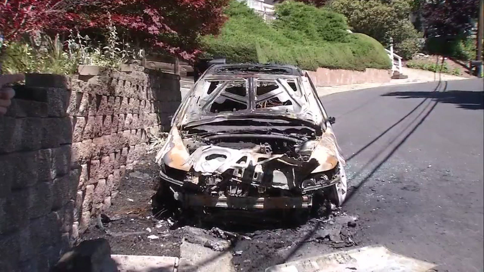 Firefighters investigating 2 more suspicious car fires overnight in