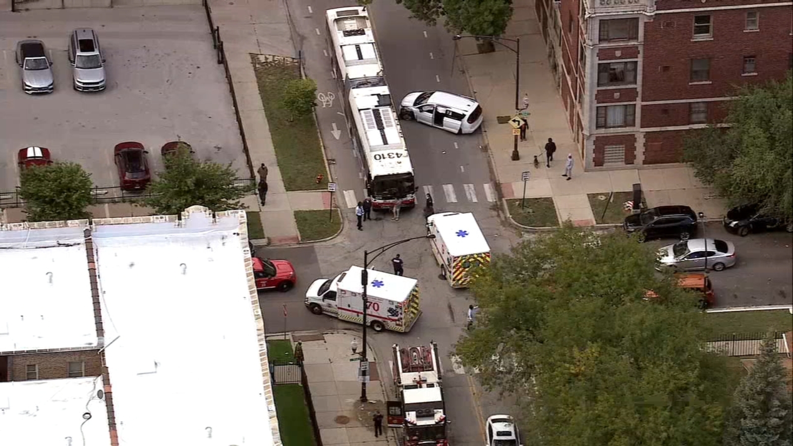 2 injured, 1 seriously, in South Shore chain-reaction crash involving CTA bus: officials
      