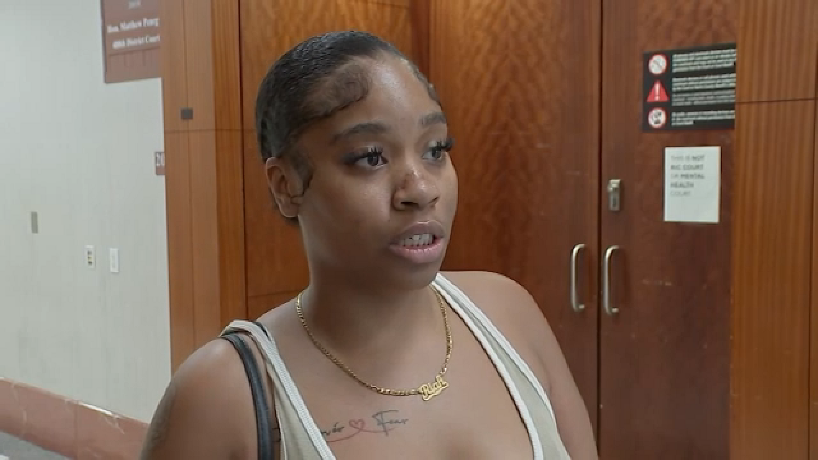 Girlfriend asks court to drop assault charge against UH football player
      