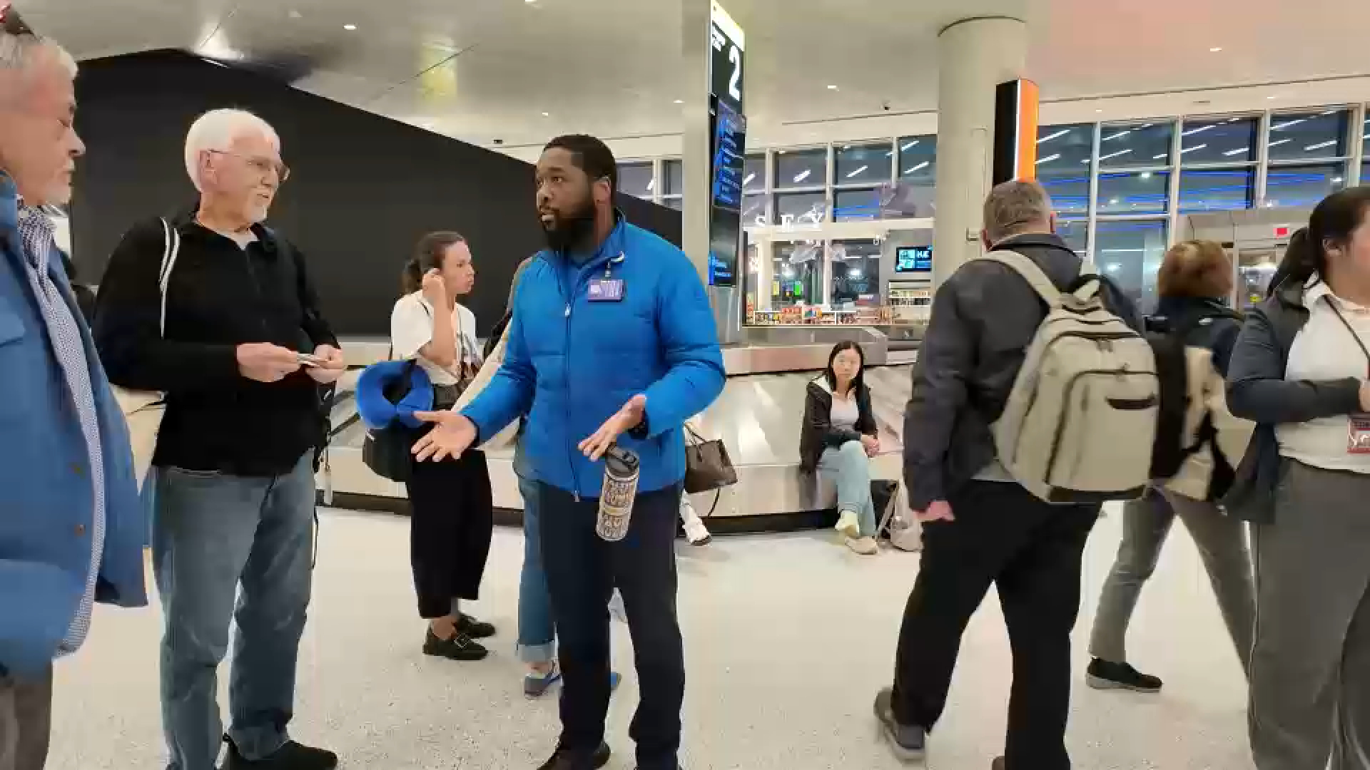 Newark Airport flights resume with delays after telecom lines repaired: Duffy