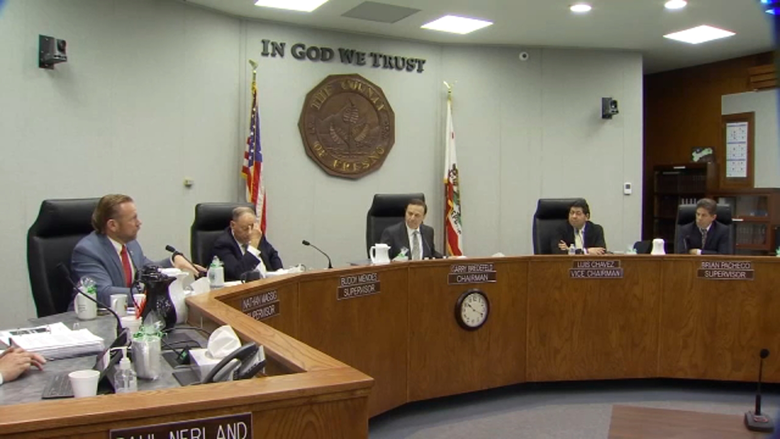 Fresno County allows select DA employees to carry concealed weapons
      