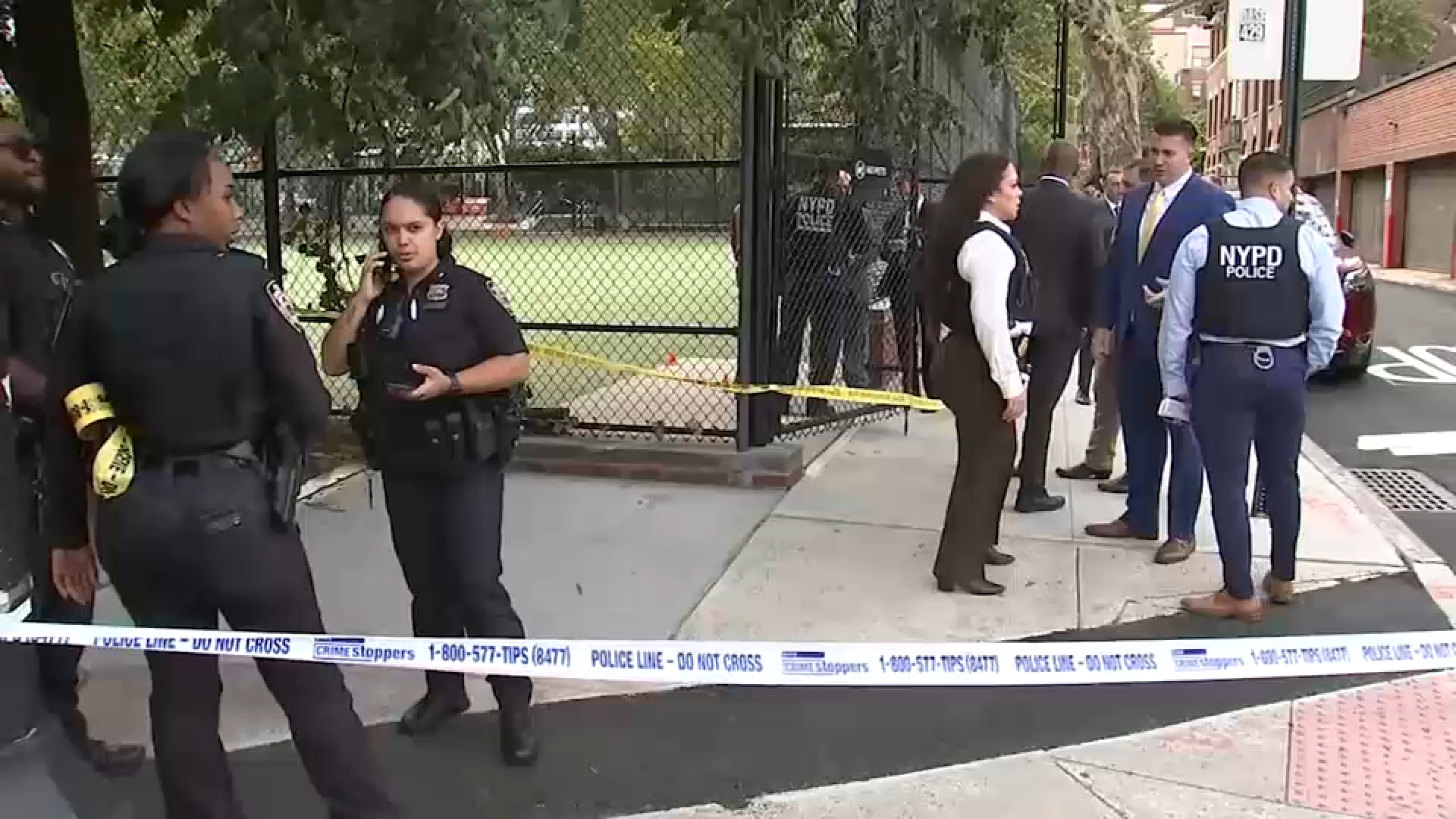 24-year-old man fatally shot in McLaughlin Park, Downtown Brooklyn; police seek gunman