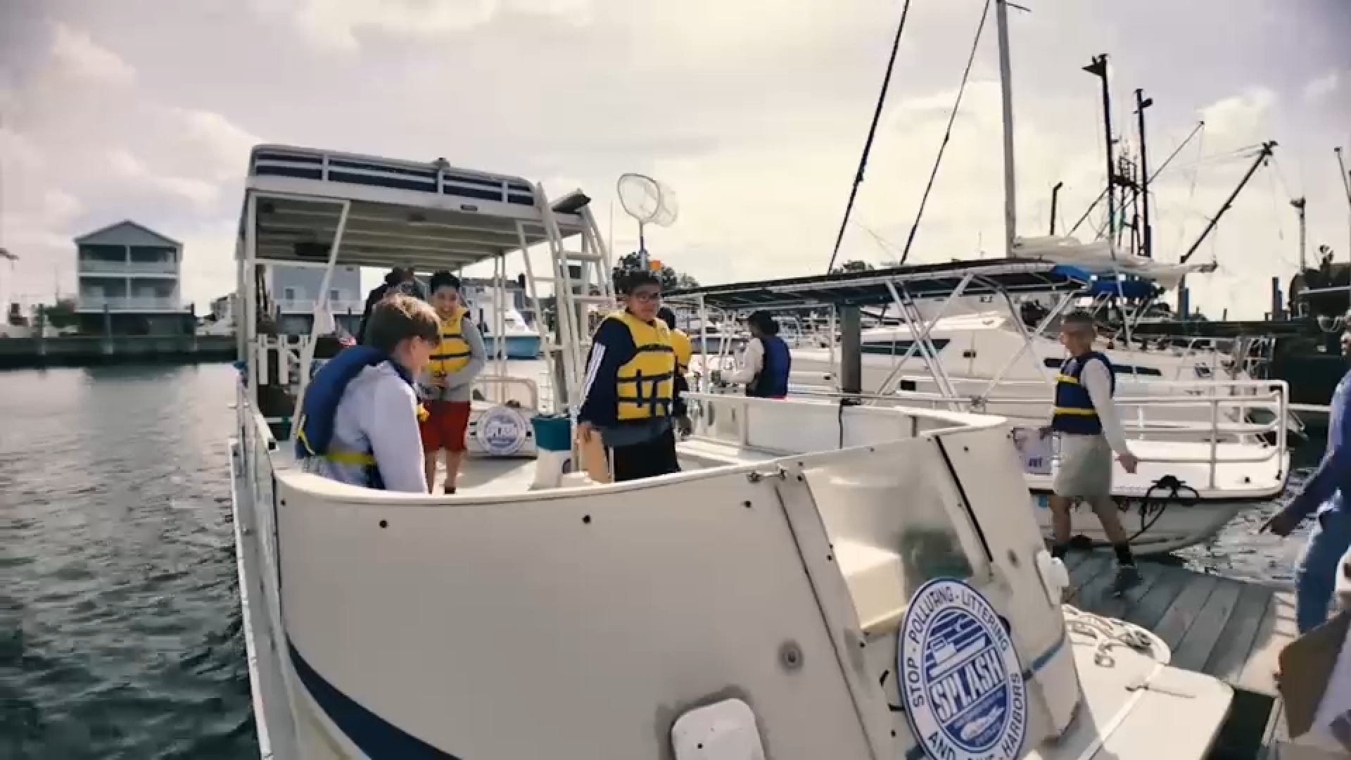 Operation Splash teaches 5th-grade students cleanup lessons on Long Island