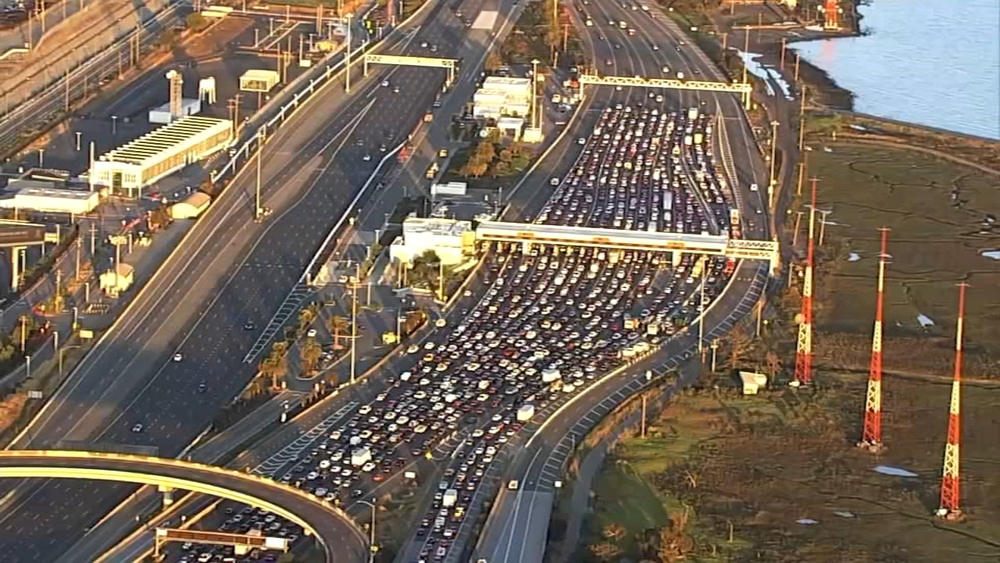 Report: Bay Area commuters face longer drives if transit funding fails