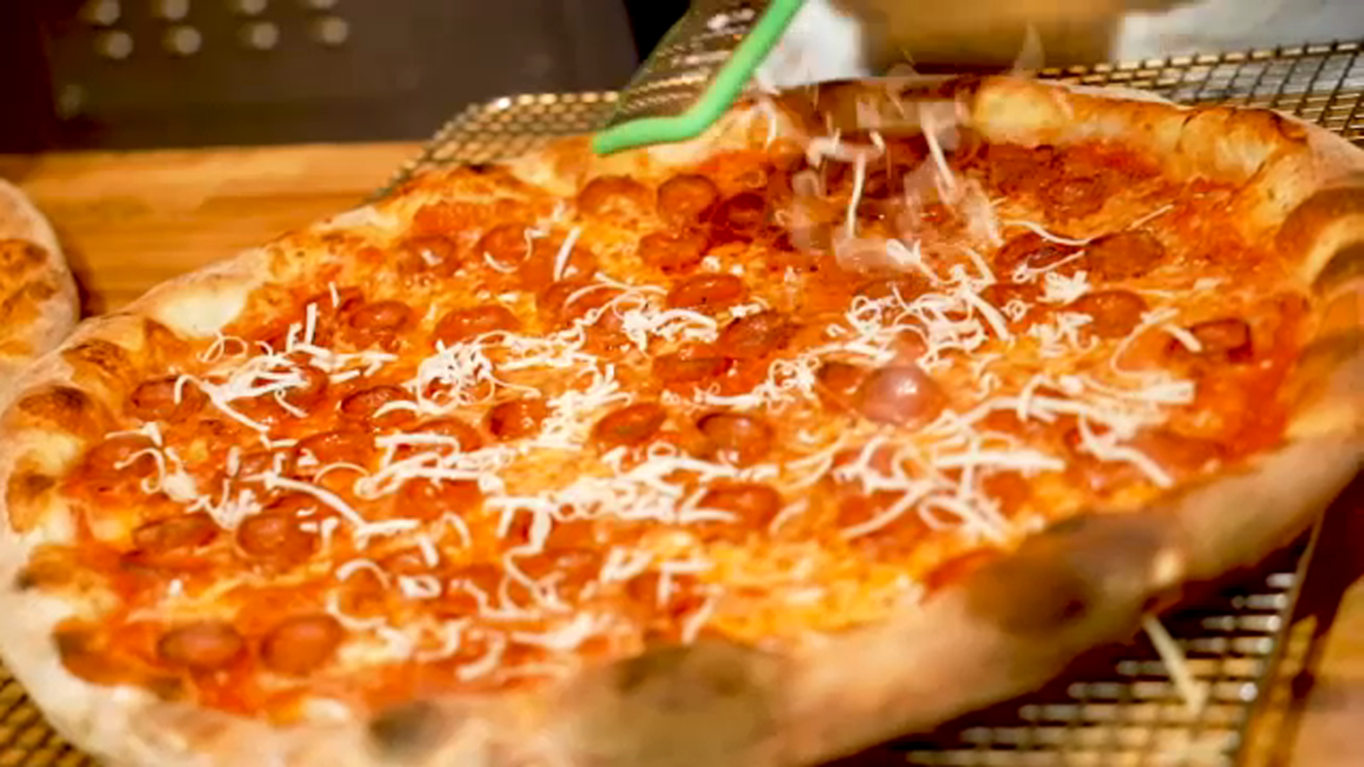 The Dish: Delicious, old-fashioned pizza from Joseph's Pizza