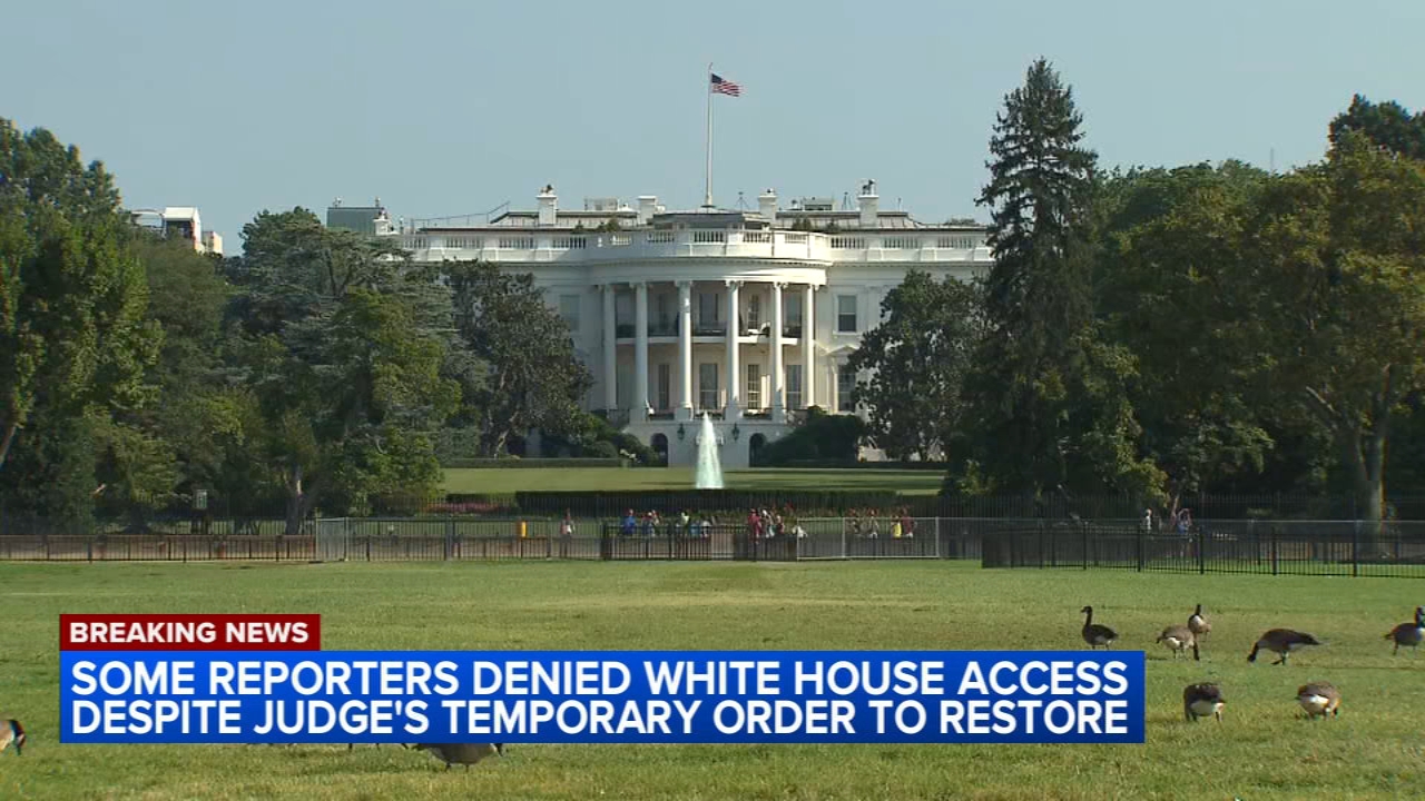 Reporters still blocked from White House despite orders to restore access