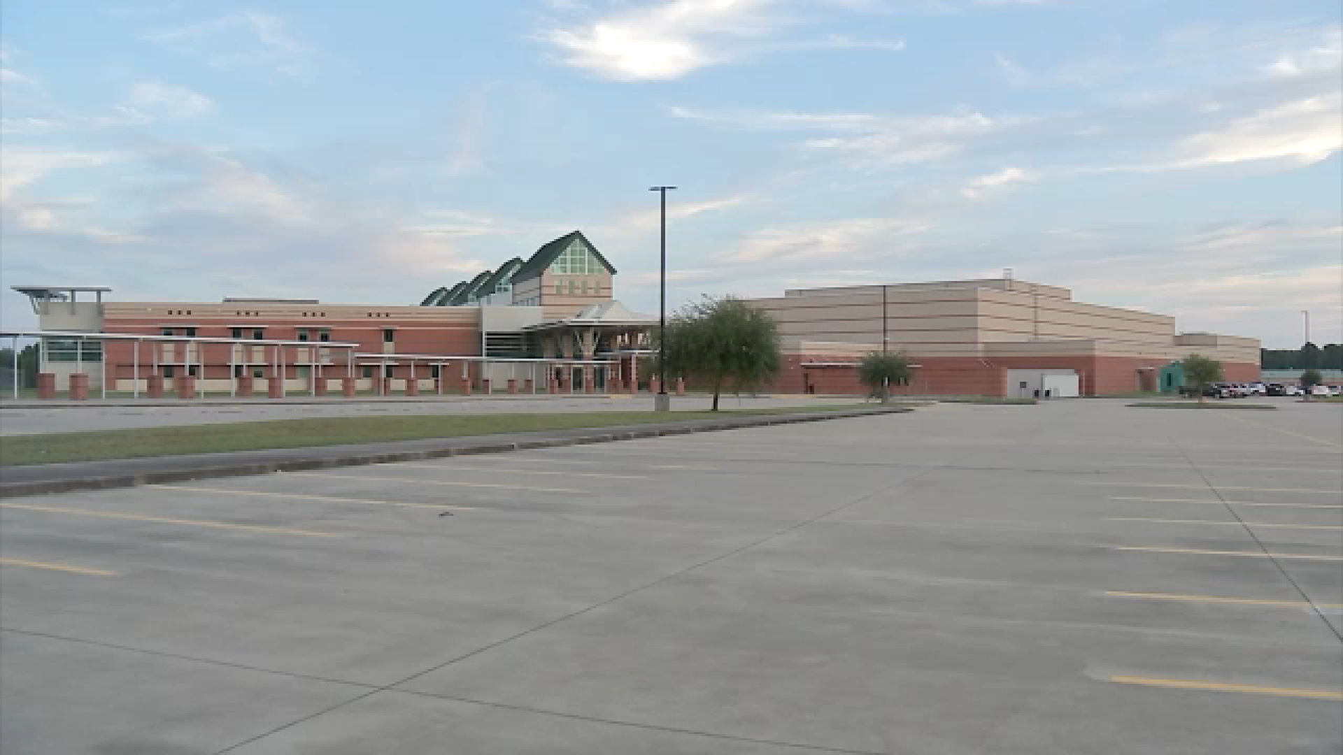 5 arrested in connection with assault that led to 14-year-old girl airlifted at Livingston HS: PD
