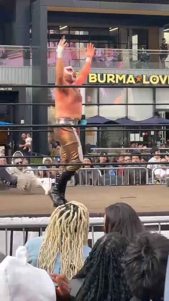 San Francisco hosts lucha libre wrestling in new entertainment zone