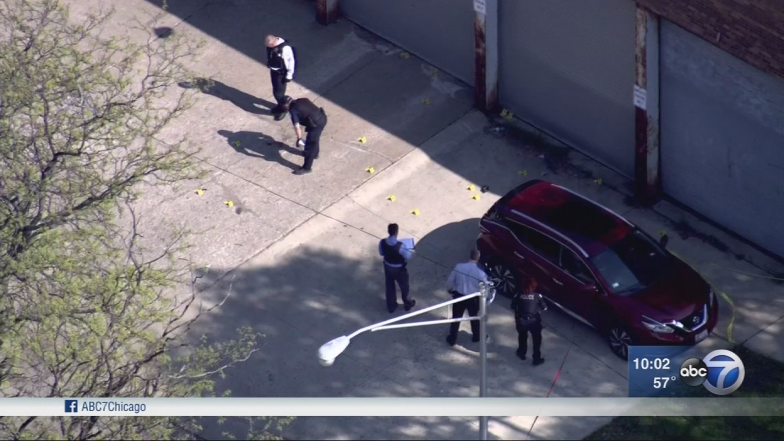 Chicago police officer shot in West Garfield Park - ABC7 Chicago
