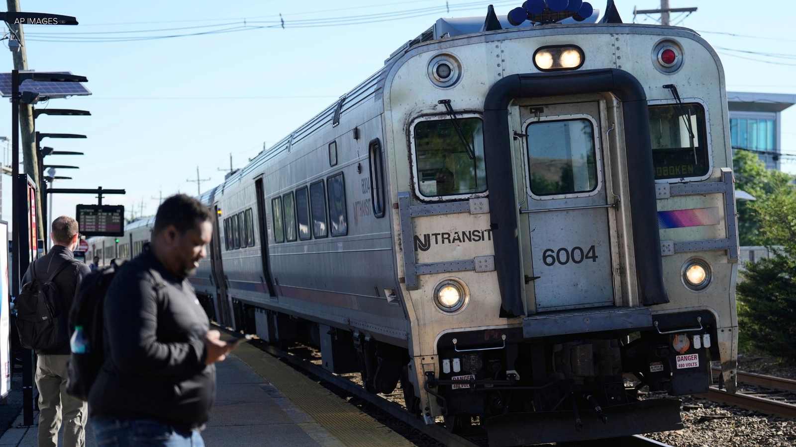 Person struck, killed by NJ Transit train at Plainfield station