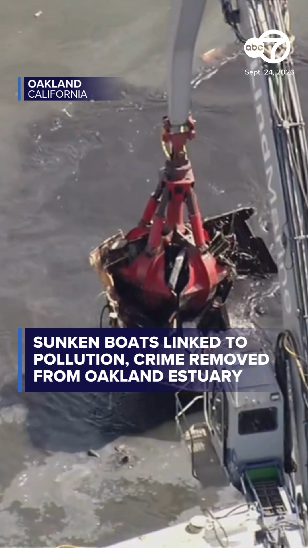 Sunken boats linked to pollution, crime removed from Oakland Estuary
