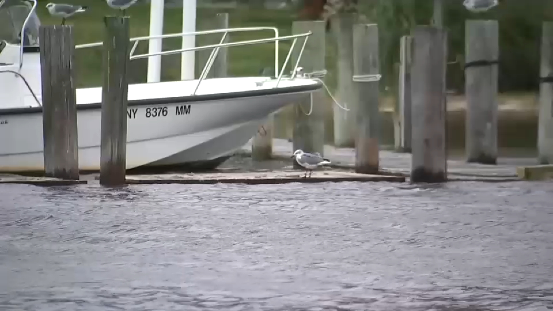 Nor'easter threatening Long Island; Nassau, Suffolk counties brace for flooding, wind damage