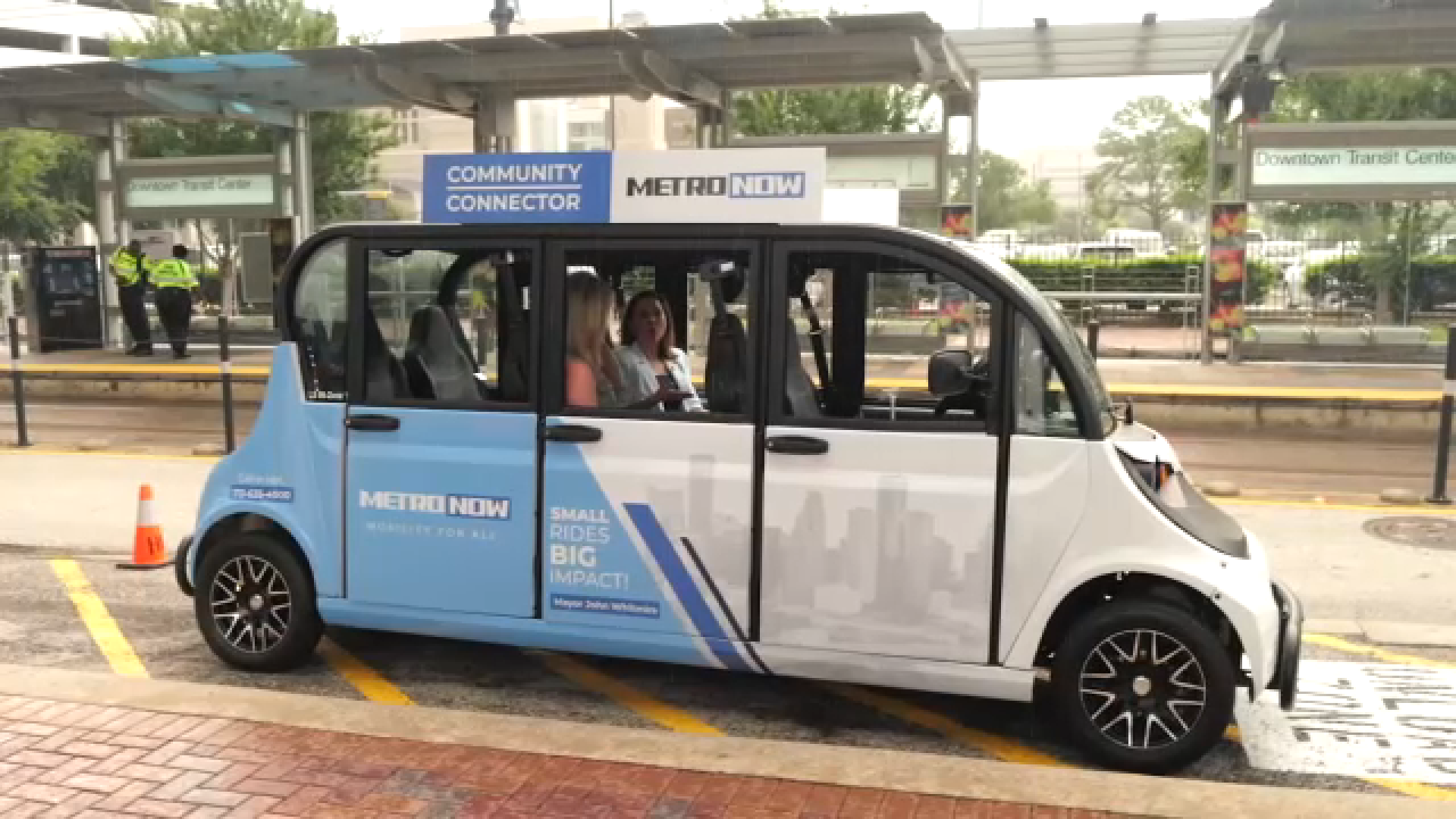 METRO's Community Connector electric shuttle will soon cost money to ride, agency announces