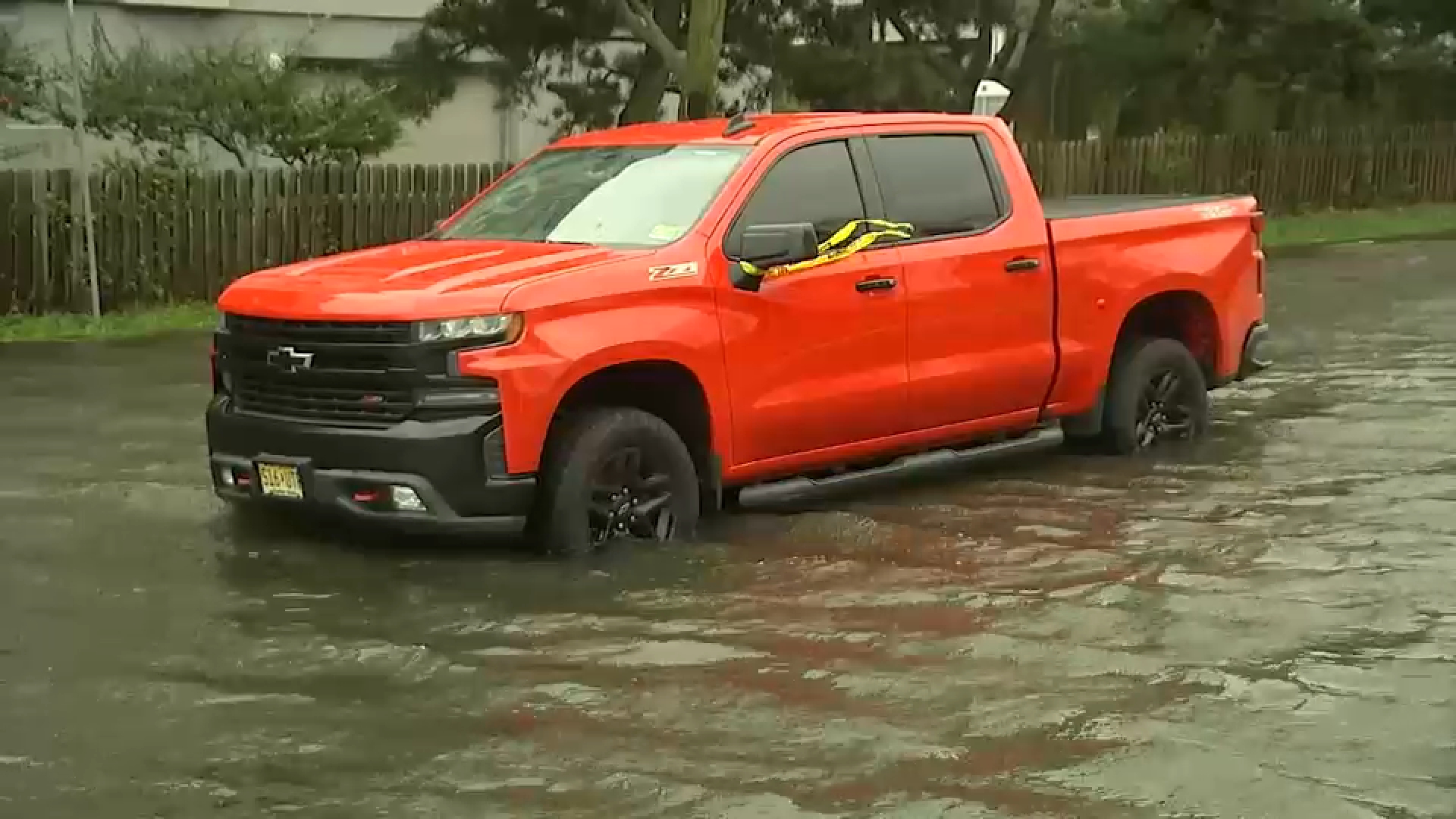 Flooding expected in coastal communities as nor'easter intensifies