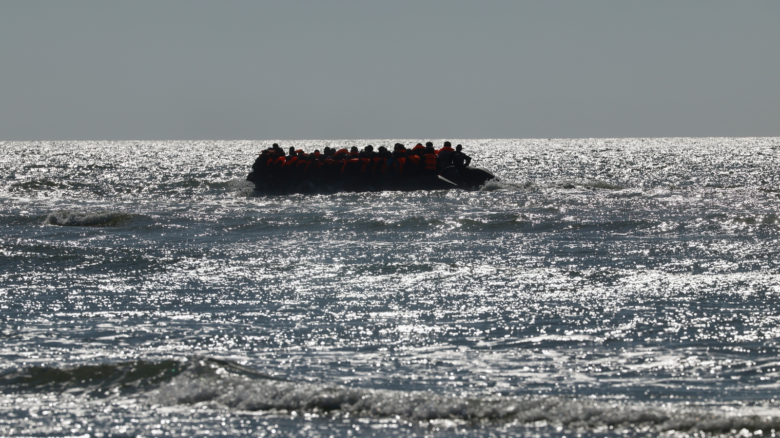 Three Dead in Overcrowded English Channel Migrant Crossing; French Authorities Launch Investigation