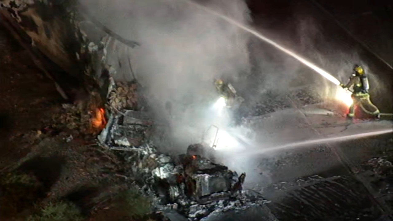 Semitrailer on fire shuts down part of 5 Freeway in Sylmar