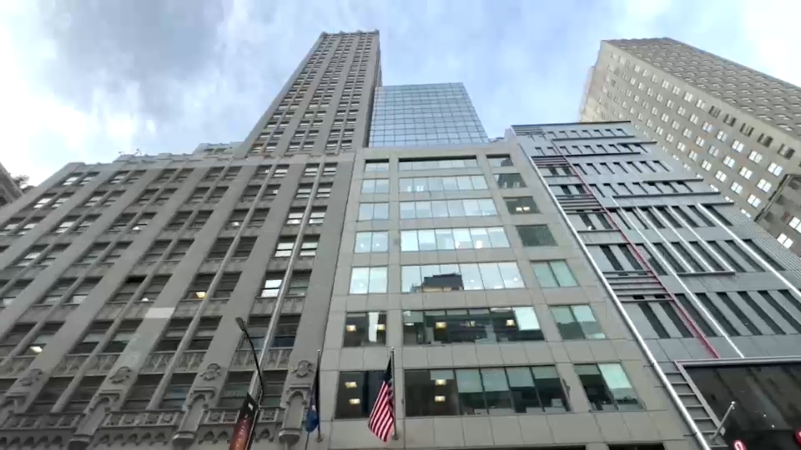 Judge rules against New York City's pied-à-terre tax, says notices should be canceled