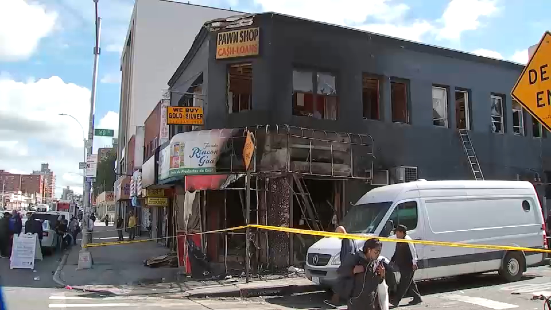 Fire tears through pawn shop, businesses in Jamaica, Queens - ABC7 New York