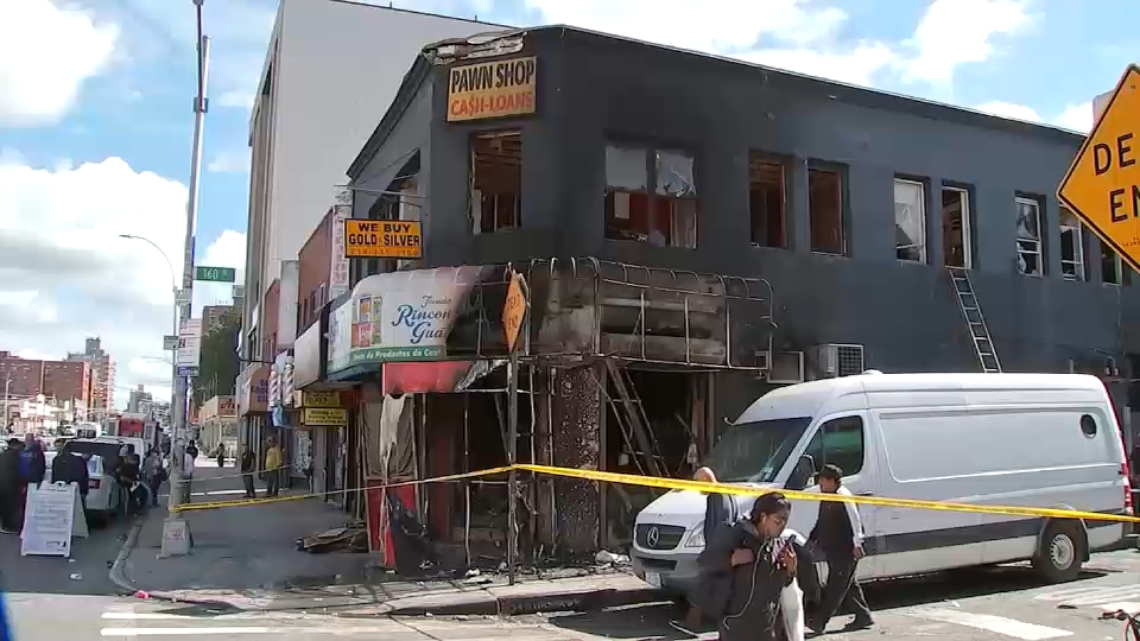 Large fire destroys grocery store and pawn shop in Jamaica, Queens early morning
