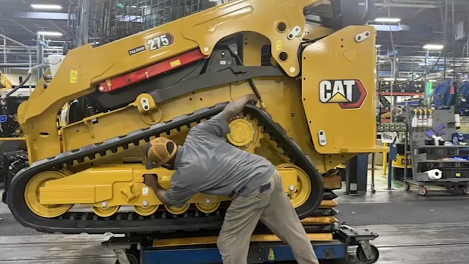 Caterpillar plans billion investment in Sanford manufacturing facility Caterpillar plans billion investment in Sanford manufacturing facility