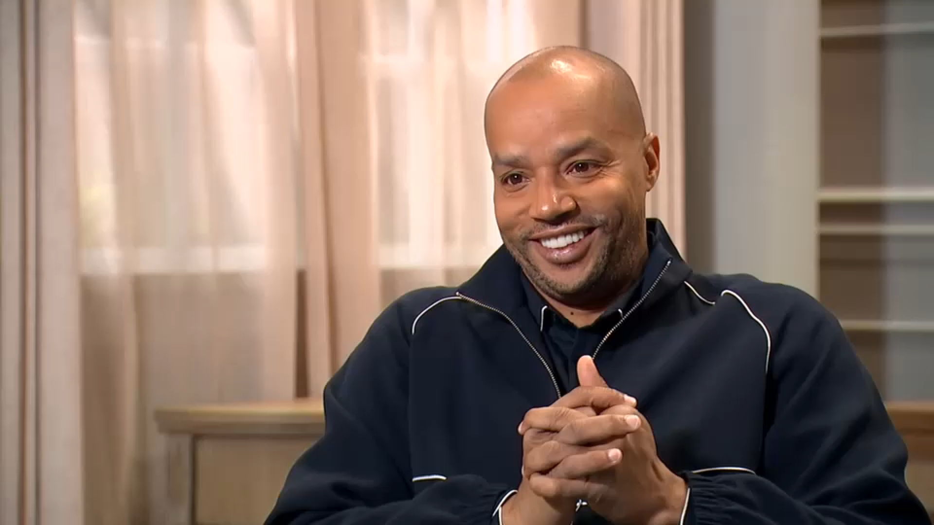 'Scrubs' star Faison raves about show's revival, talented young actors
