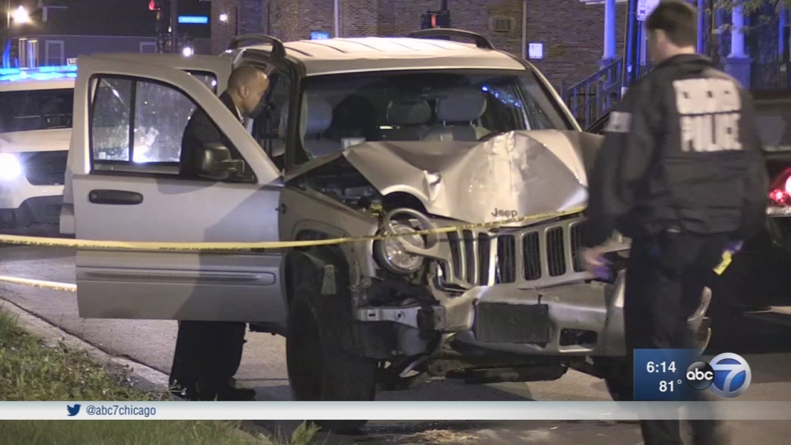 18-year-old rammed into tree by SUV, killed in Morgan Park - ABC7 Chicago