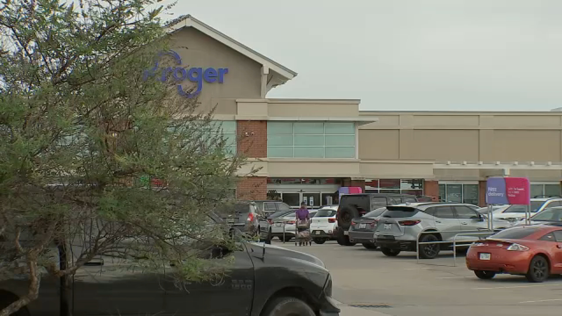 Humble PD searching for man accused of indecent assault at Kroger in September