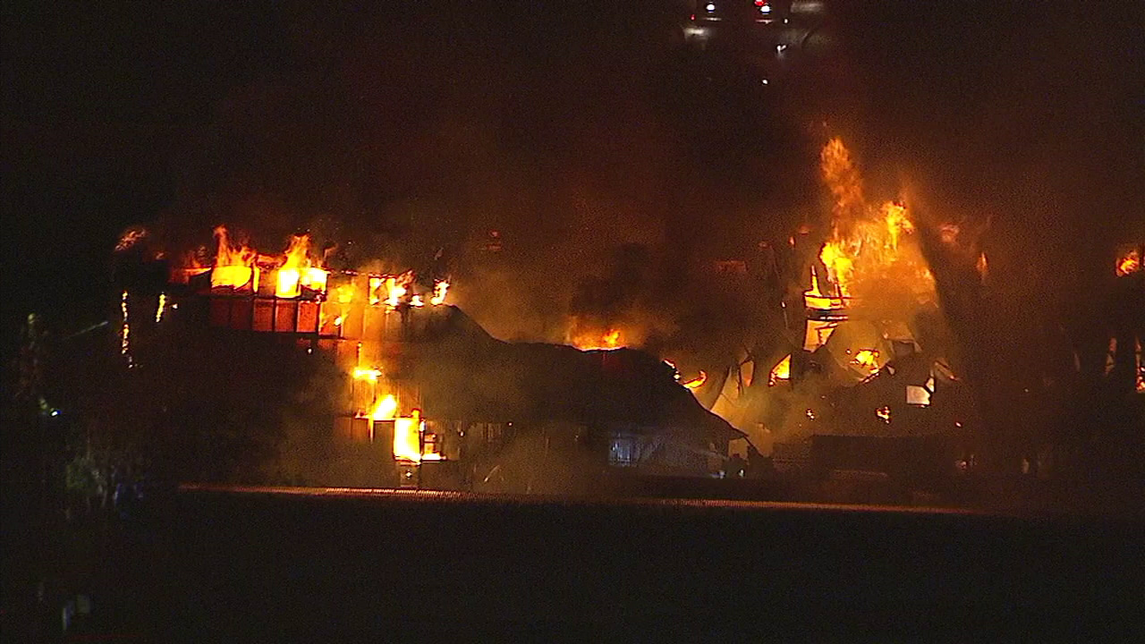 Fire extinguished after engulfing furniture store in Temple City