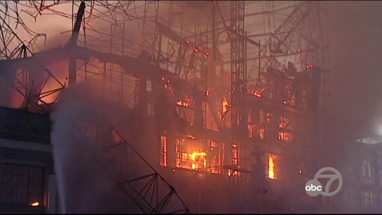 5-alarm structure fire investigated in Oakland 