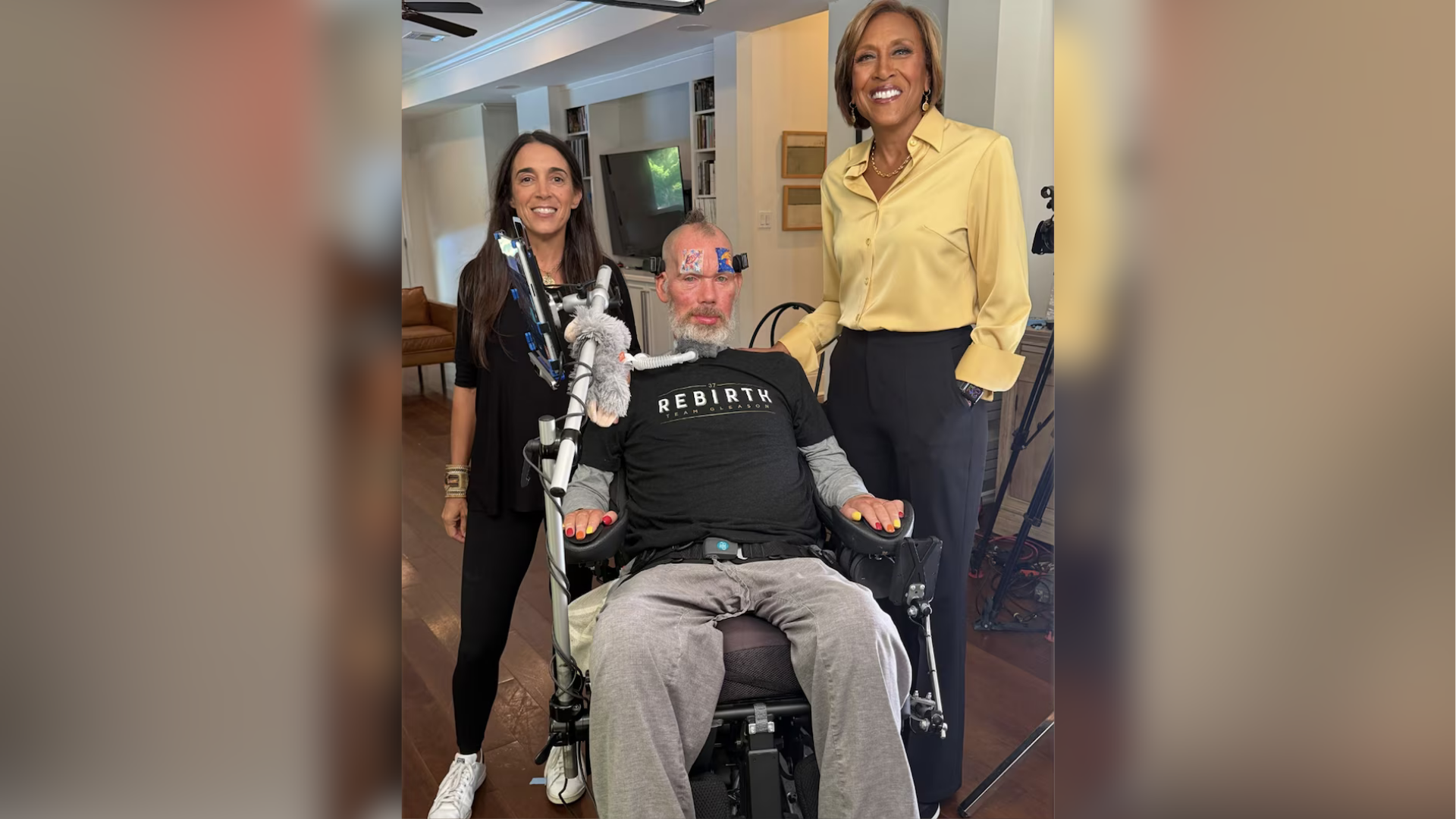 Former New Orleans Saints safety Steve Gleason opens up to ABC News' Robin Roberts about living with ALS, a progressive disease.