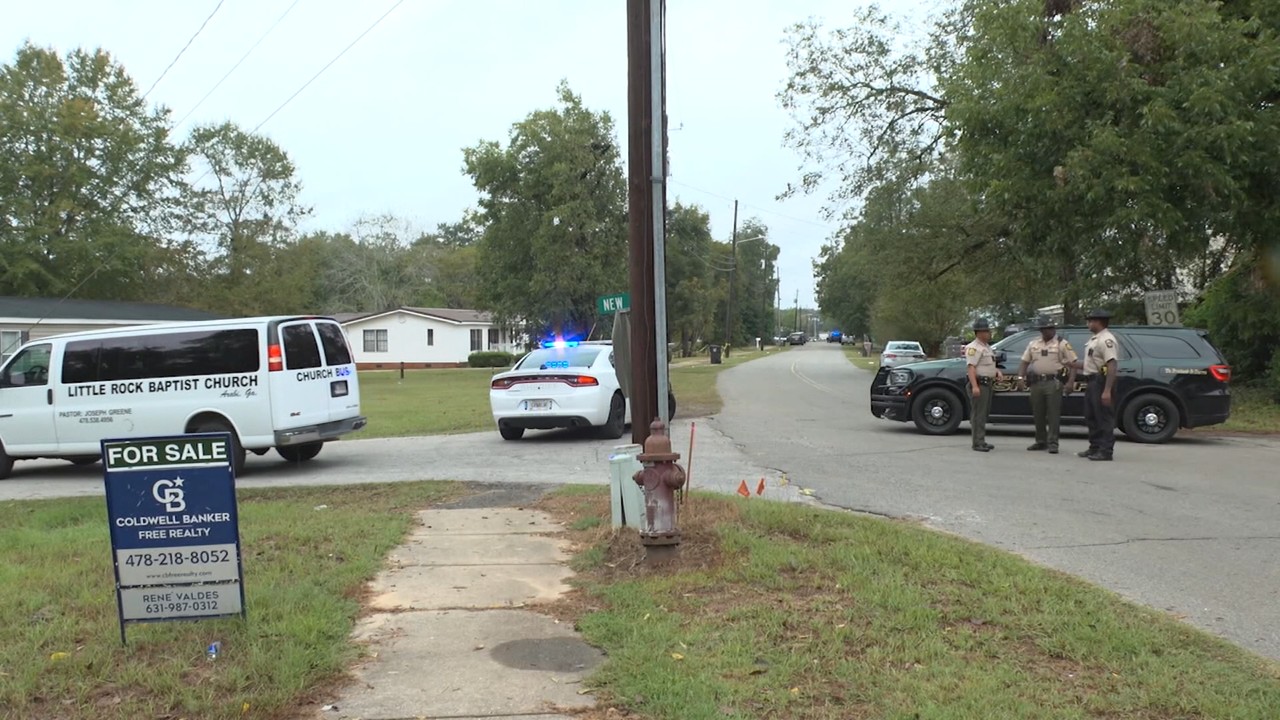 2 killed, 35 injured in Georgia block party shootings