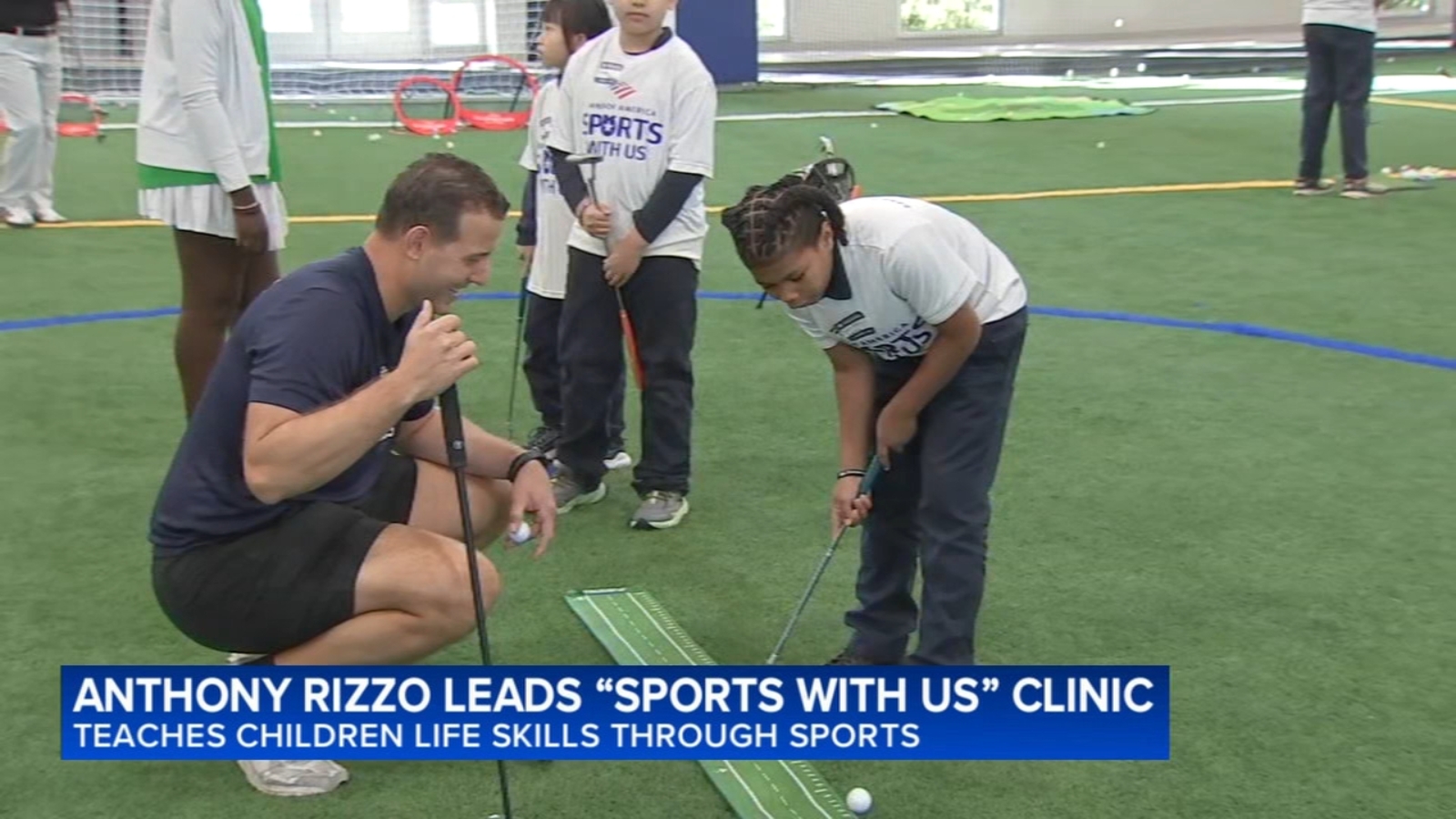 Anthony Rizzo supports young athletes, cheers on White Sox and prepares for Chicago Marathon
      