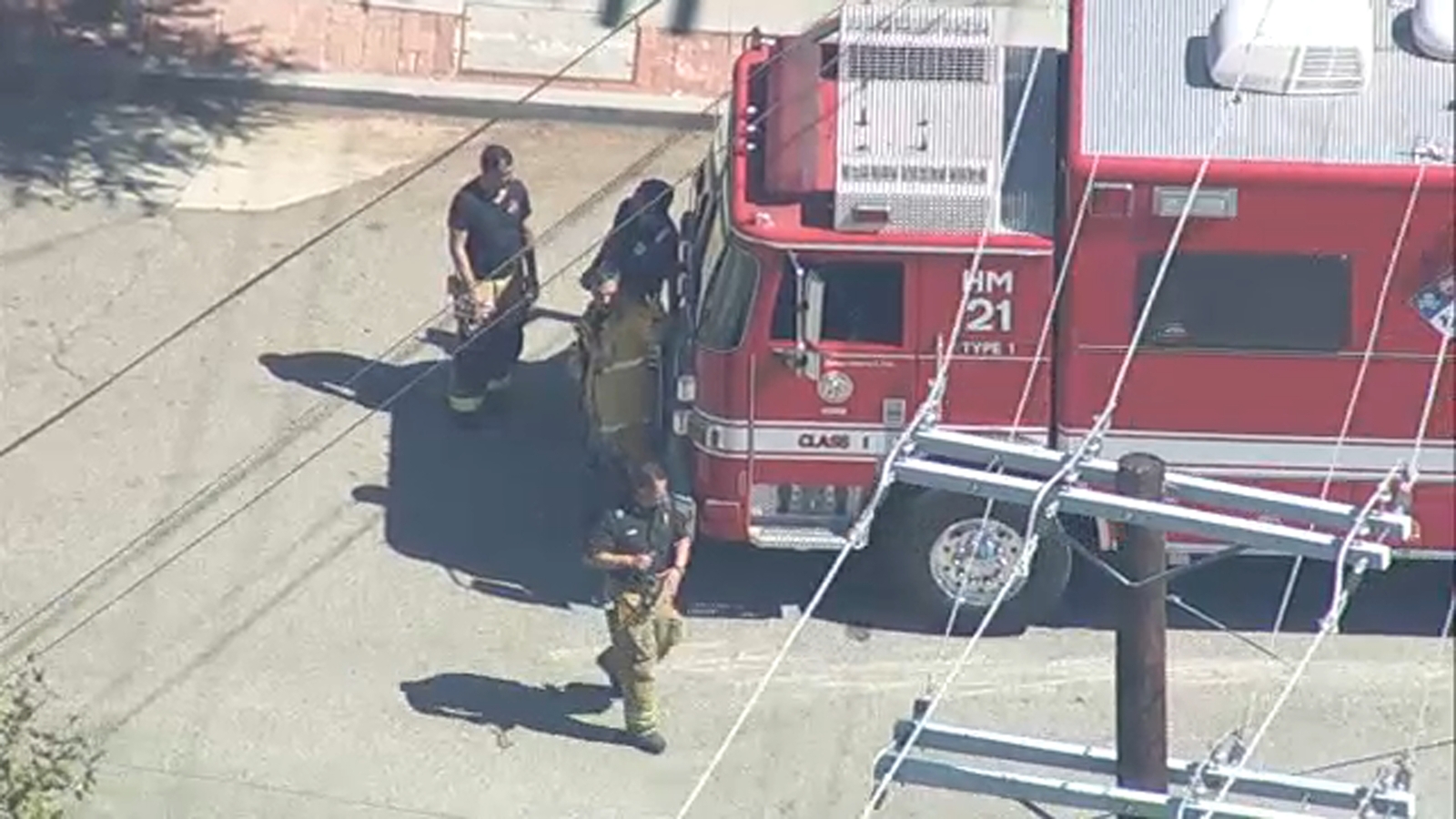 4 LAFD firefighters among 5 people injured after fire erupts at Silver Lake home