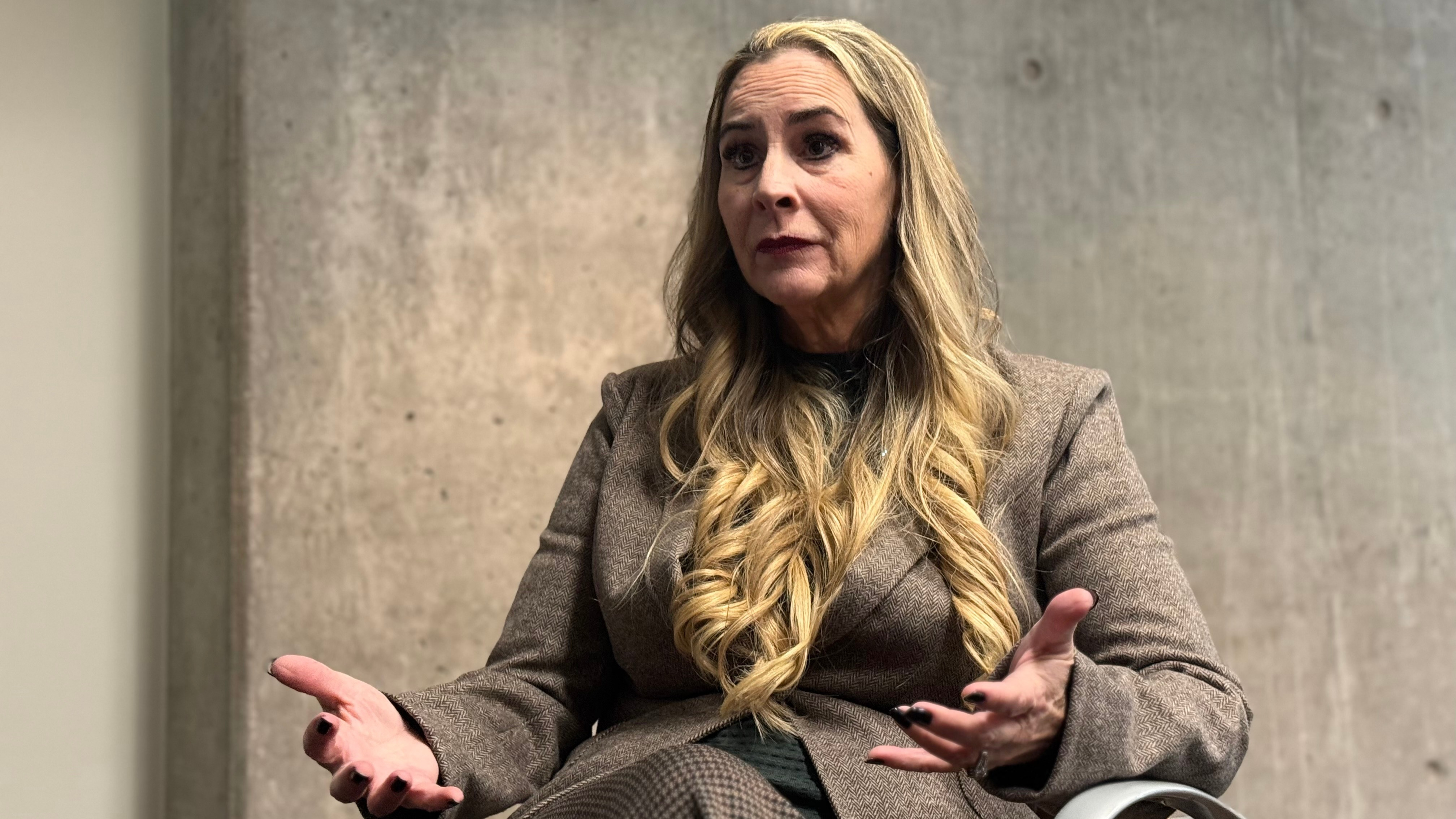 Congressional candidate says she was raped when fixing campaign signs
