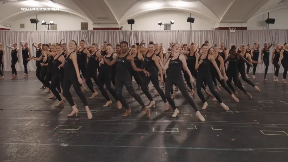 Rockettes ring in Christmas with a brand-new tap number
