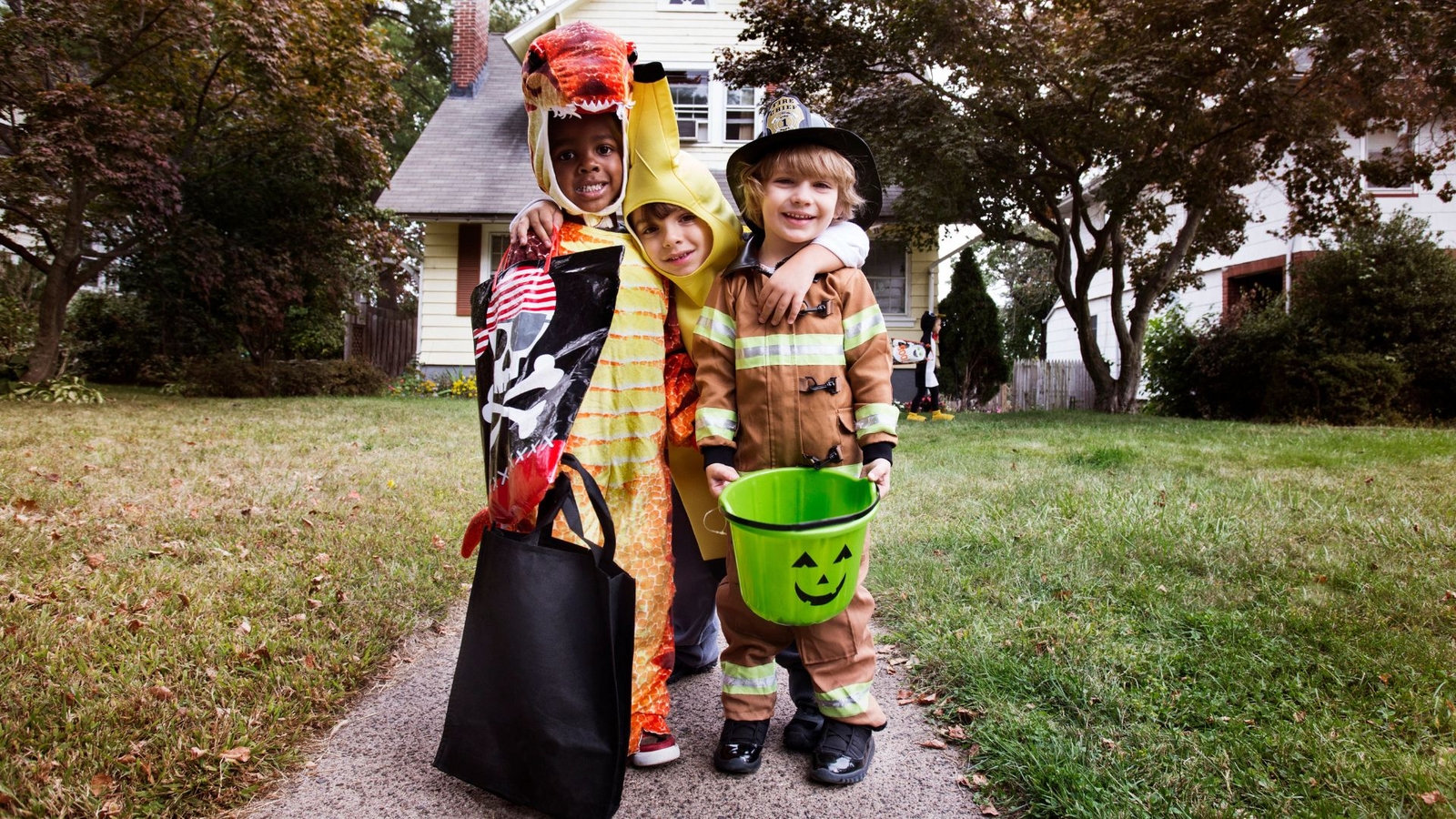 Halloween 2026 costumes and decorations: Share photos and videos with Eyewitness News